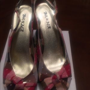 Fuchsia Lt Brown Fabric Wedges